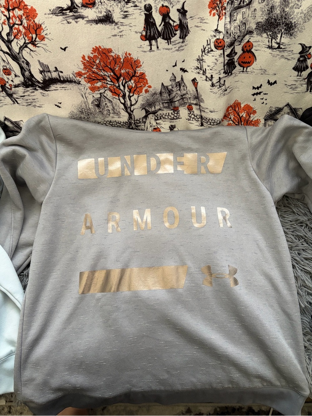 Under Armour Light Gray Girls' Sweatshirt with Metallic Gold Logo